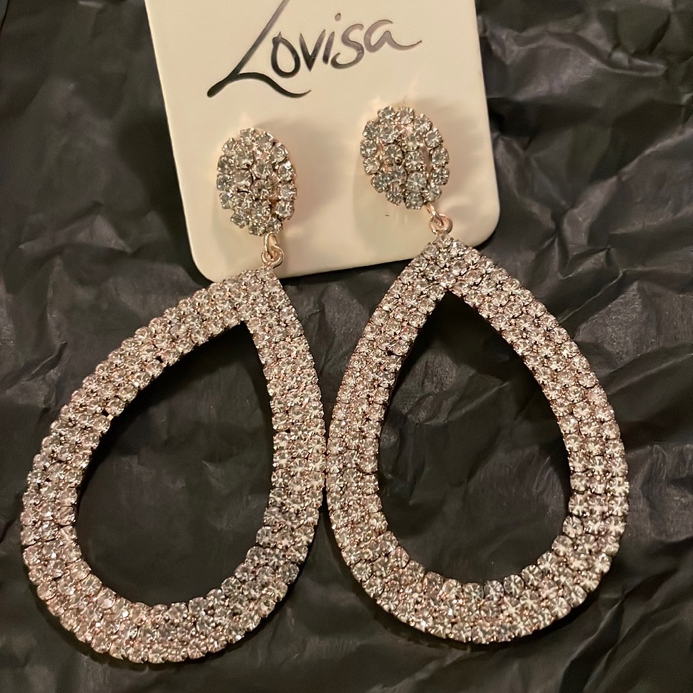Lovisa 2.5 inch Teardrop Dangle Sparkling Crystals in Rose Gold Post Earrings